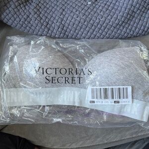 Victoria secret bra